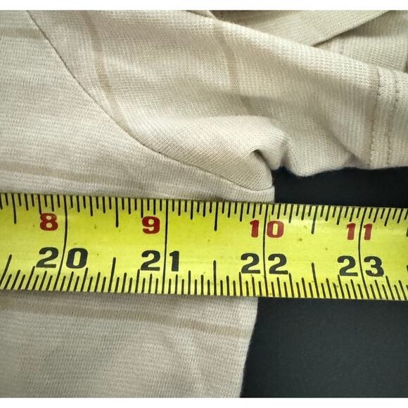 UnTuckit Multistripe Short-Sleeve Henley In Cream/Beige Striped Size Large - Picture 9 of 9